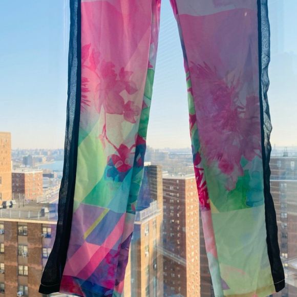 Sabo Skirt Bright Printed Pants NWOT - Picture 5 of 7